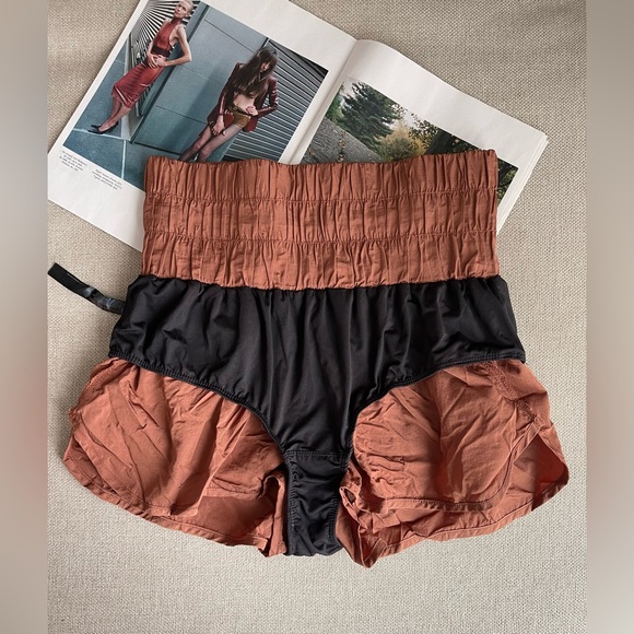 Free People FP Movement The Way Home Lined Shorts In Peruvian Walnut Size S - Picture 12 of 14